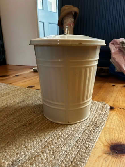 Photo of free Metal bin (small) (Bear flat) #1