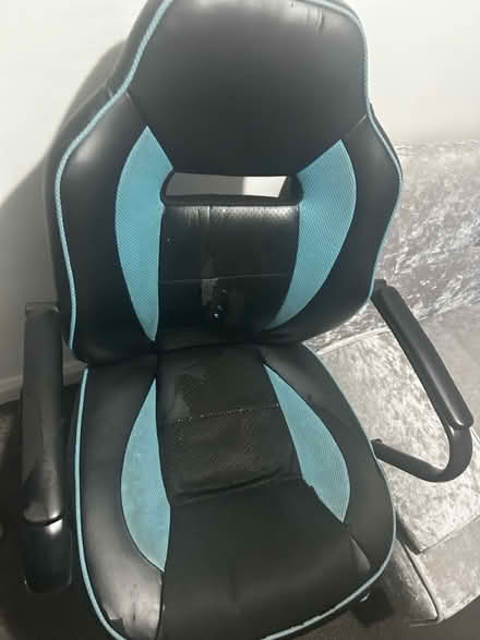 Photo of free Office chair (DA17 Belvedere) #2