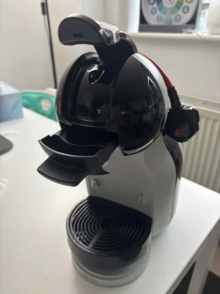 Photo of free Coffee Machine Nescafé (SK7) #2