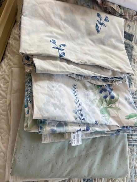 Photo of free 3 single duvet covers with matching pillow cases (Motspur Park KT3) #1