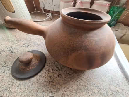 Photo of free Terracotta pot (Great Sutton CH66) #3
