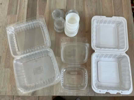 Photo of free lots of take out containers (Lawrence/ El Camino Real) #2