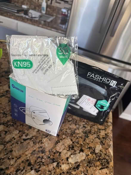 Photo of free Masks (Hannover & Ballenger) #1
