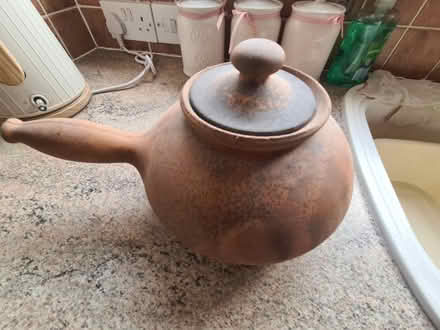Photo of free Terracotta pot (Great Sutton CH66) #1