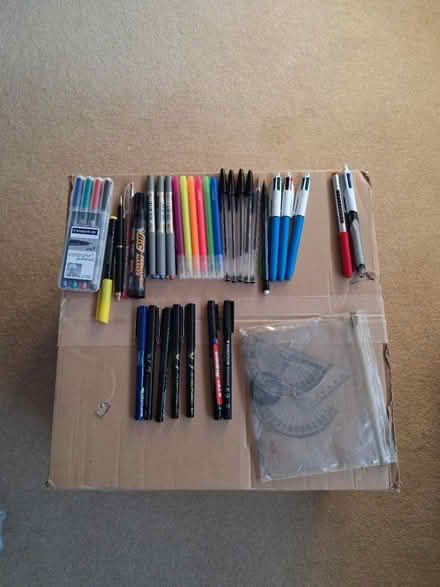 Photo of free Selection of working stationery (Sarisbury Green SO31) #1