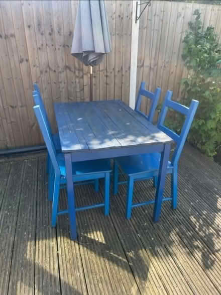 Photo of free Garden table with chairs (N181RZ) #2