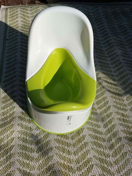 Photo of free child's potty, toilet seat and step (Church RG2) #2