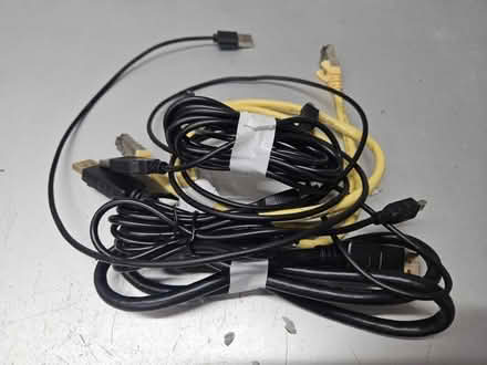 Photo of free Assorted computer cables (Godalming / Busbridge GU7) #1