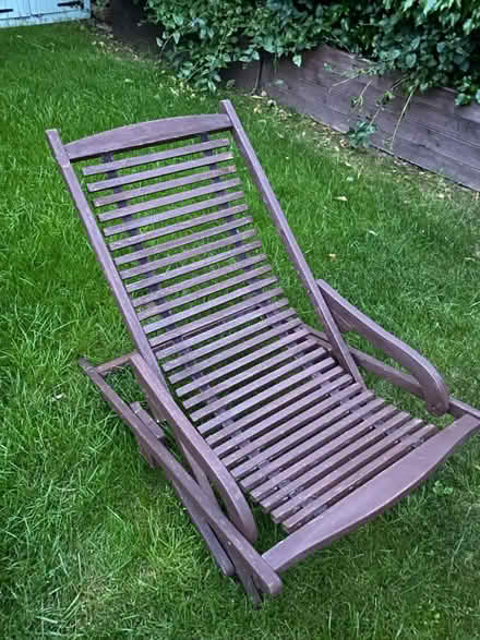 Photo of free Wooden steamer chair (needs TLC) (Flitwick) #1