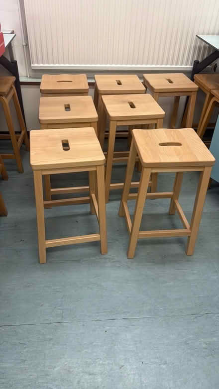 Photo of free School Lab stool (CR0) #2