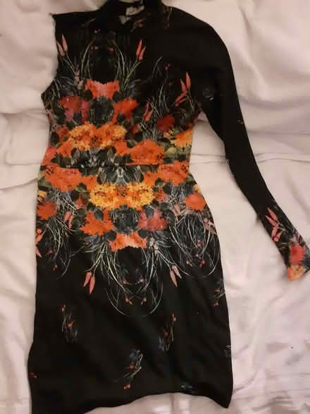 Photo of free Size 8 dress (Birmingham City Centre B4) #1