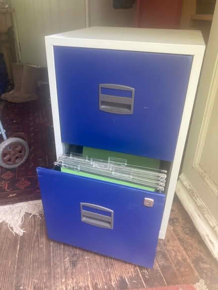 Photo of free Metal filing cabinet (Newbury RG19) #1