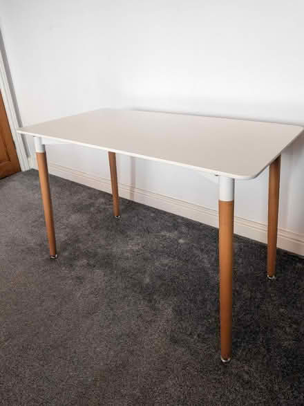 Photo of free White table/desk (Kiveton Park, S26) #1