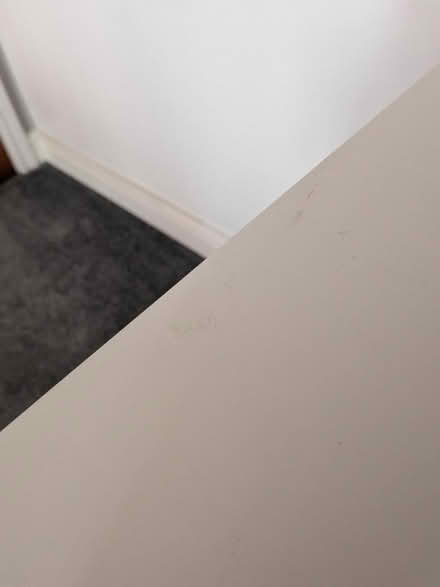 Photo of free White table/desk (Kiveton Park, S26) #4