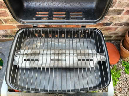 Photo of free gas bbq (Manchester rusholme M14) #3