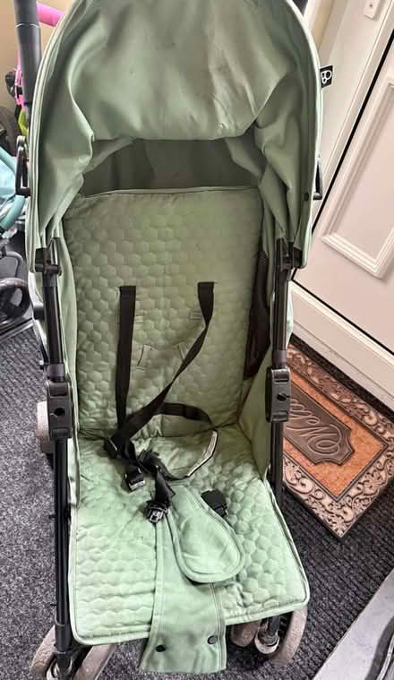 Photo of free Stroller (Meole Brace SY3) #1