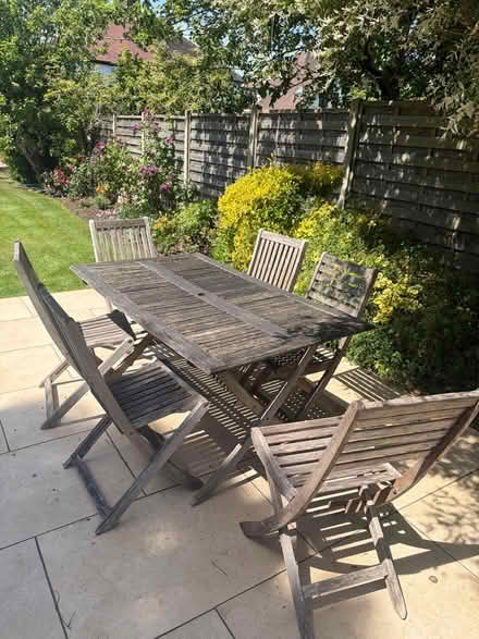 Photo of free Garden table and 6 chairs (West Wickham BR4) #2