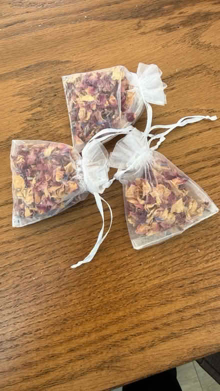 Photo of free Confetti by Polly’s Petals (Billericay CM11) #2