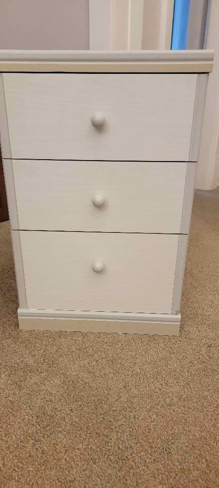 Photo of free Small 3 drawer bedside cabinet (Helensburgh G84) #1