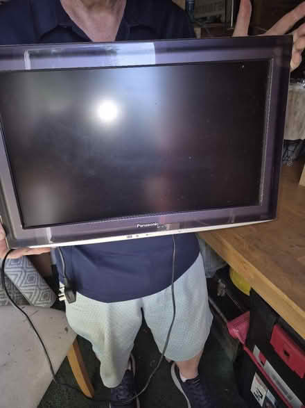 Photo of free Working tv (Southchurch SS1) #1