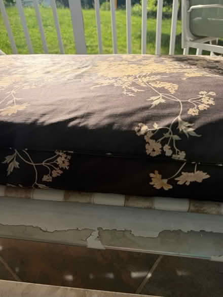 Photo of free Sturdy Metal Lounge Chair (Danbury off Federal Road) #4