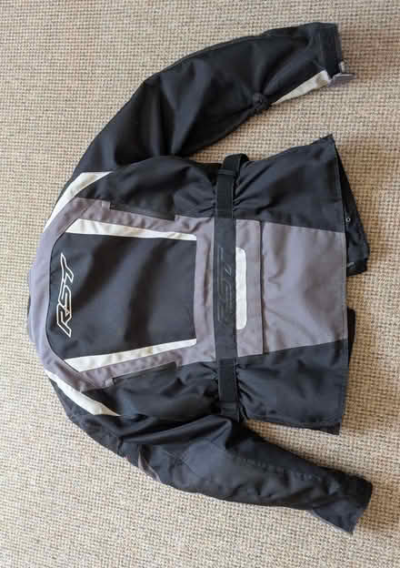 Photo of free Motorcycle jacket (South Lynn PE30) #2