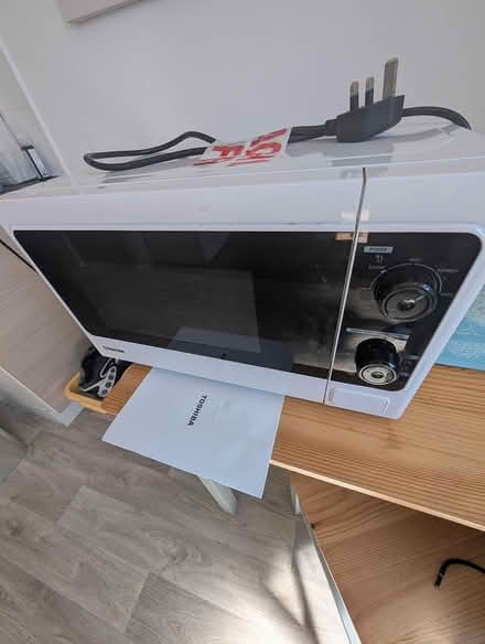 Photo of free Microwave (Solihull B93) #1