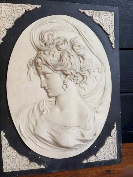 Photo of free Pretty Garden Wall Plaque (Mitcham's Corner CB4) #2
