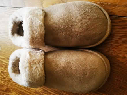 Photo of free Women's slippers size 5 (Matson, Gloucester GL4 6) #3