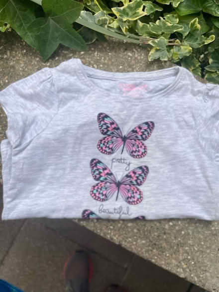Photo of free 5-6y tshirt and top (Angel EC1V) #3
