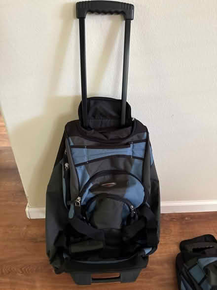 Photo of free Rolling duffle bags/suitcases (Rancho Rinconada, Cupertino) #3