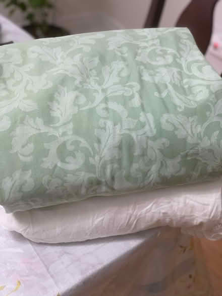 Photo of free Duvet cover and queen bed sheet set (Markham) #1