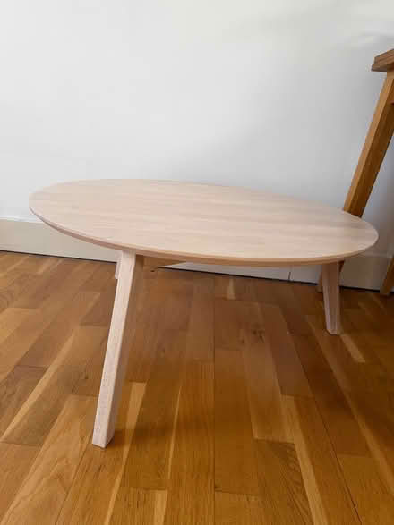 Photo of free Round coffee table (SW6 Fulham) #1