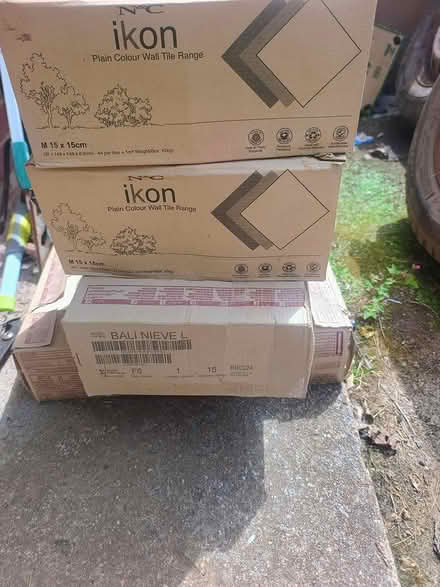Photo of free 4 packs of tiles (2 styles) (Teignmouth TQ14) #3