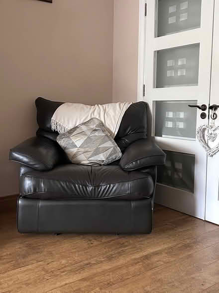 Photo of free 3-2-1 Leather Suite of furniture (Lucan) #1