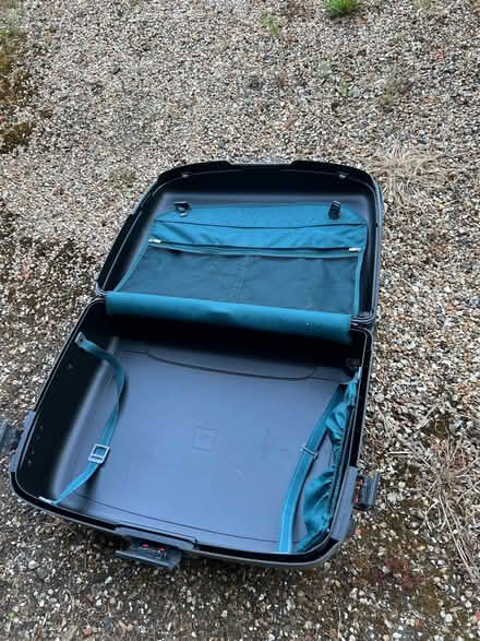 Photo of free Roncato suitcase (Gardeners Green RG40) #1