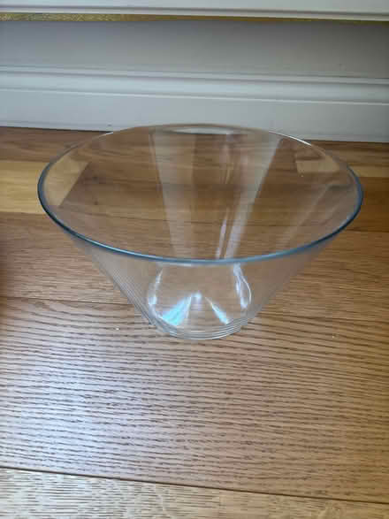 Photo of free big glass bowl (Tollington, Finsbury Park n4) #1