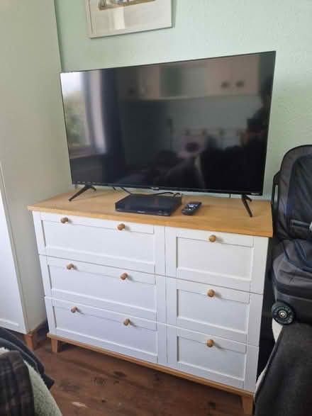 Photo of free single wardrobe & matching drawers (S40 Chesterfield) #2
