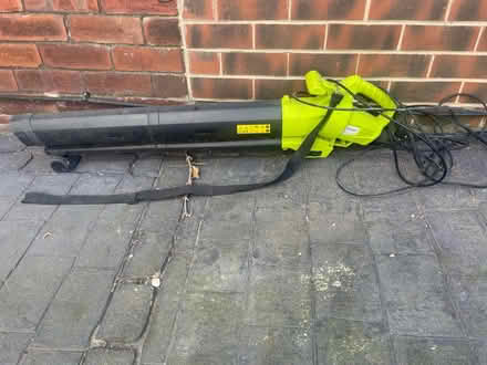 Photo of free Leaf blower (Dore, S17) #1
