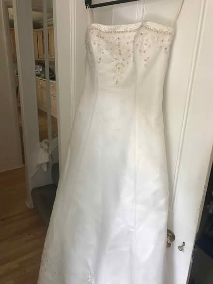 Photo of free Lovely wedding dress (Surbiton KT6) #1