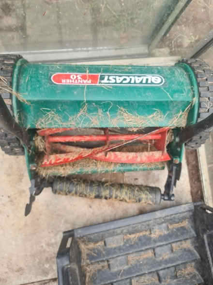 Photo of free Qualcast manual lawn mower (Great Sutton CH66) #2