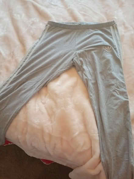 Photo of free Lady Adidas leggings (South ockendon RM15) #2
