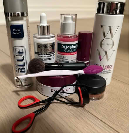 Photo of free Dr. Melaxin & Renew Blue + Extras (UES) #2
