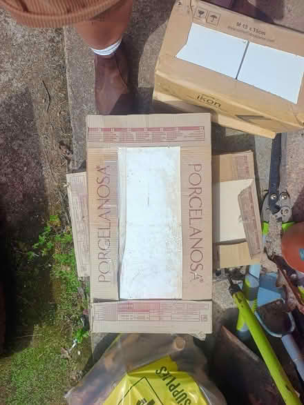 Photo of free 4 packs of tiles (2 styles) (Teignmouth TQ14) #2