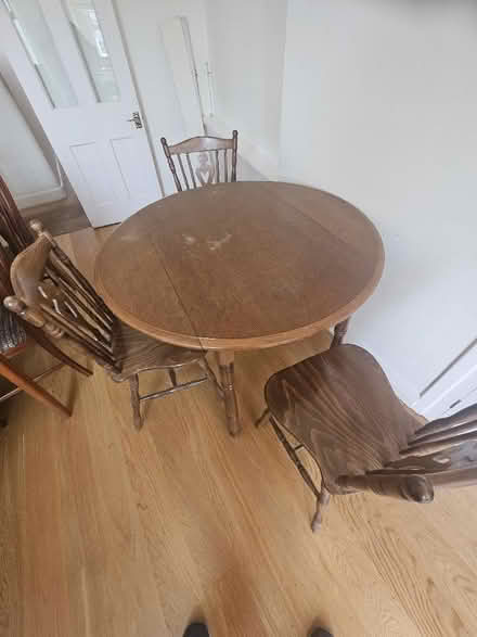 Photo of free Round kitchen table and 3 chairs (East Sheen SW14) #2