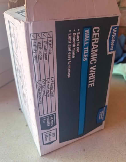 Photo of free White tiles (Calcot RG31) #1