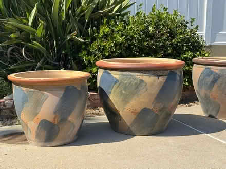 Photo of free Ceramic Outdoor Pots (Fountain Vly, Heil & Bushard) #2