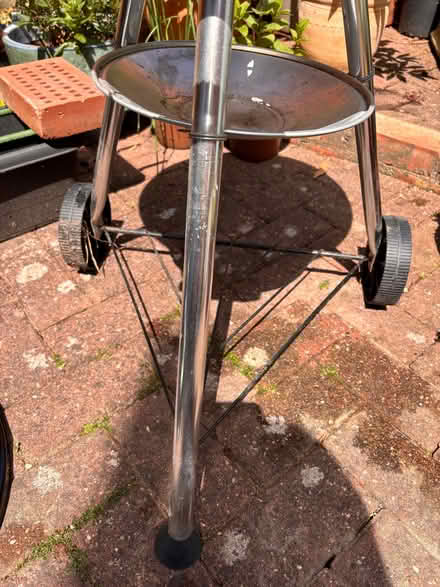 Photo of free BBQ Weber Barbecue (Tooting SW17) #3
