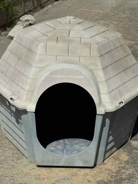 Photo of free Large Igloo-Style Dog House (Fountain Vly, Heil & Bushard) #1