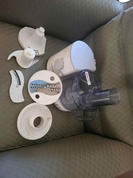 Photo of free Compact food processor (Cherry Orchard SY2) #3